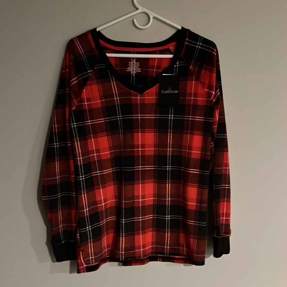 🆕Cuddl Duds Velour Plaid 2 Piece Pajama Set Black/Red Size M - Picture 3 of 4